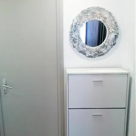 Apartment Global-immo 3363 Pujada 9 1-e