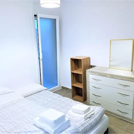 Global-immo 3363 Pujada 9 1-e Διαμέρισμα Ρόζες
